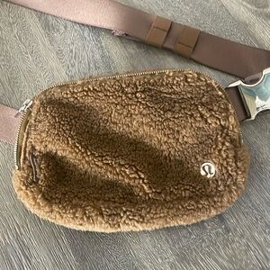 Lululemon Sherpa Belt Bag
